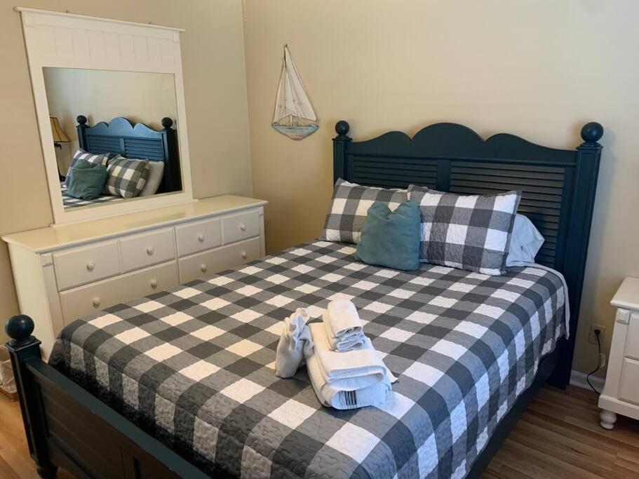 Beach Breeze 3, Pet Friendly, Walking Distance To Atlantic Ocean Free Parking Myrtle Beach Luaran gambar